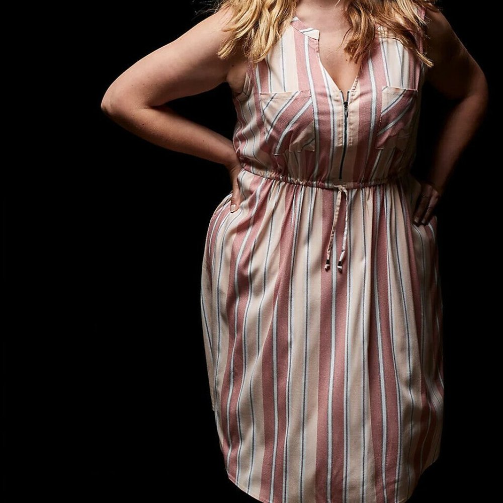 New Torrid Red & Ivory Stripe Challis Zip Front Drawstring Shirt Dress - Picture 5 of 5